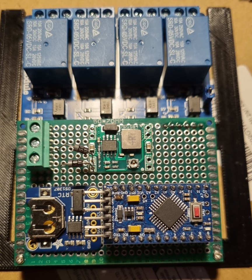 Arduino und DS1307 auf der Lochrasterplatine